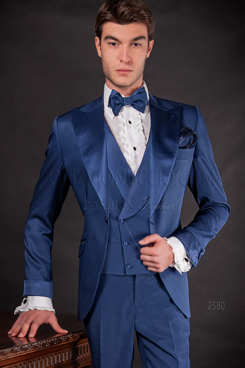 Abito moda cerimonia sposo blu con inserti in raso a tono 1