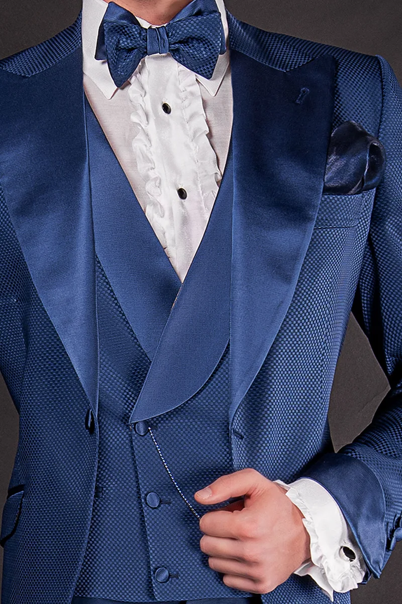 Abito moda cerimonia sposo blu con inserti in raso a tono 3