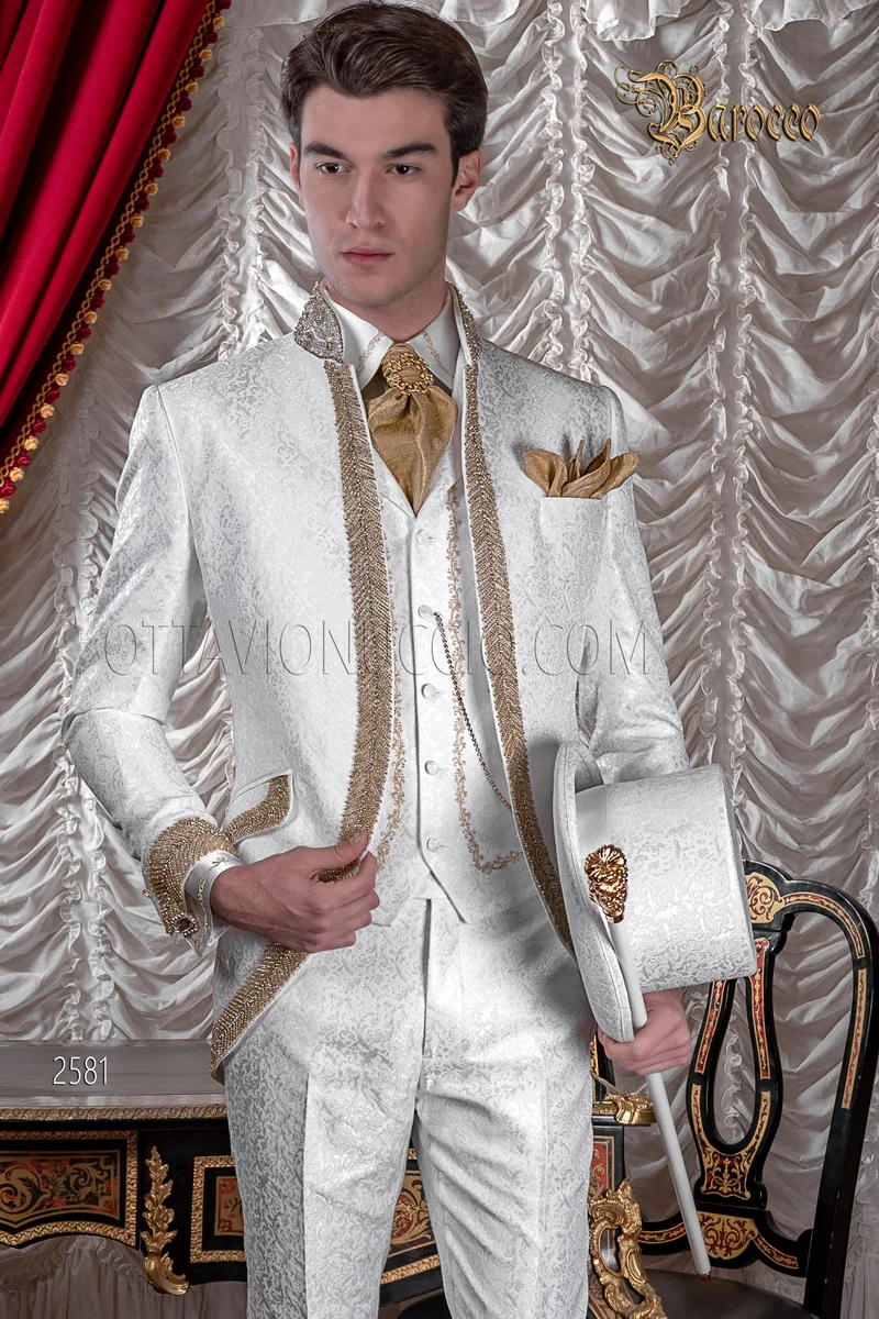 Vestito sposo con cilindro in stile barocco di lusso broccato bianco 1