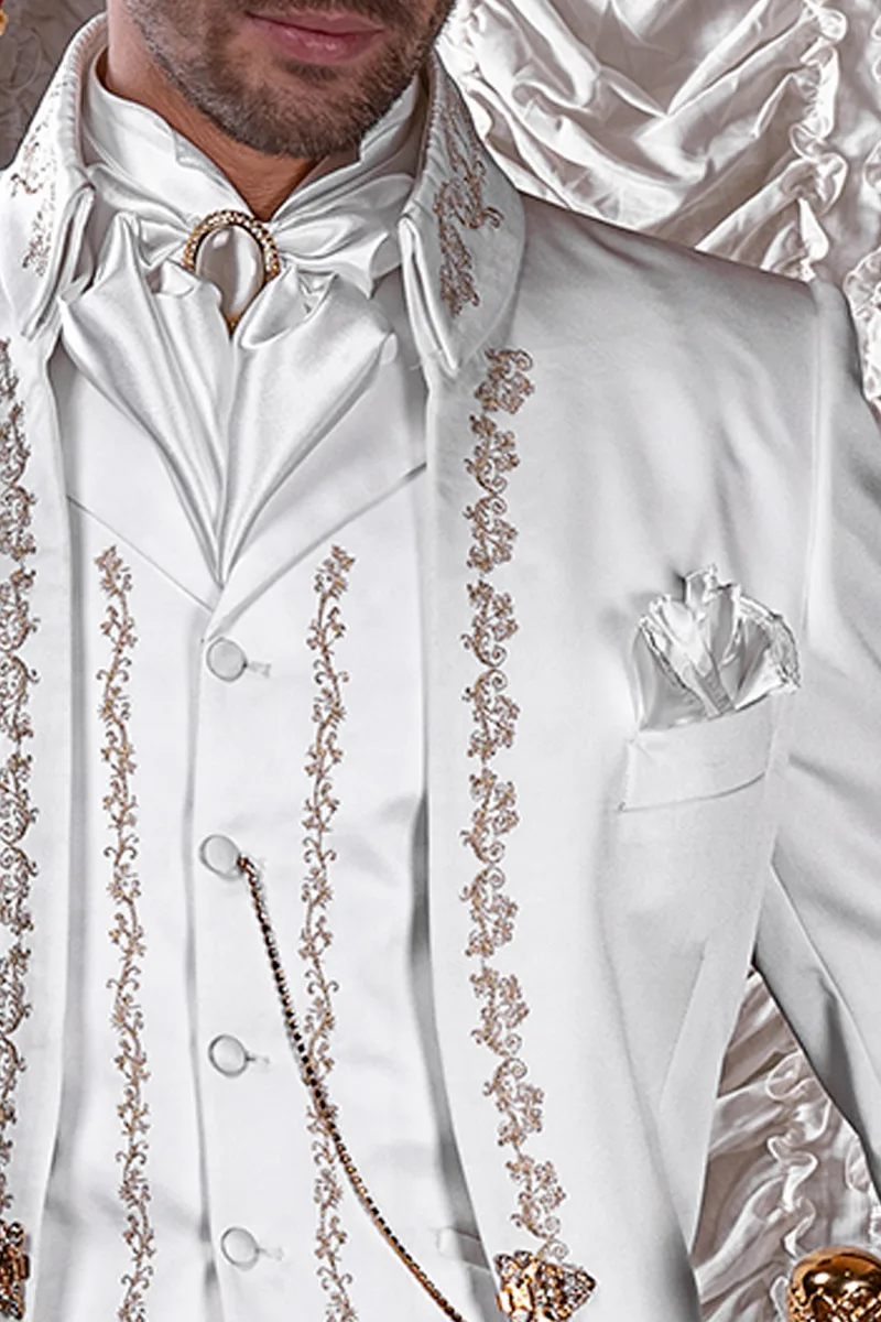 Abito sposo ricamato in raso bianco con ricami oro, collo napoleone 3