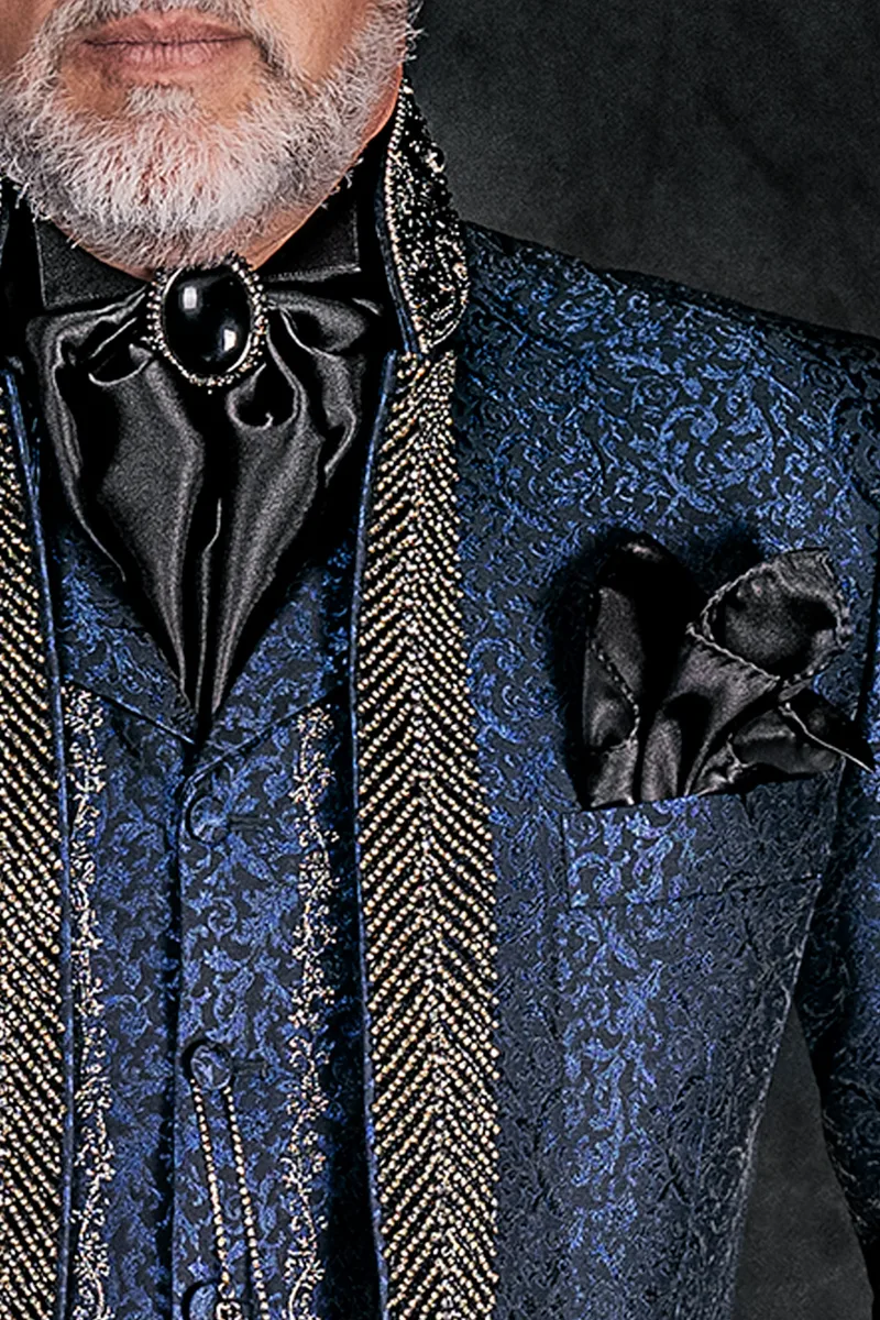 Abito uomo stile gotico broccato blu con passamaneria strass 3