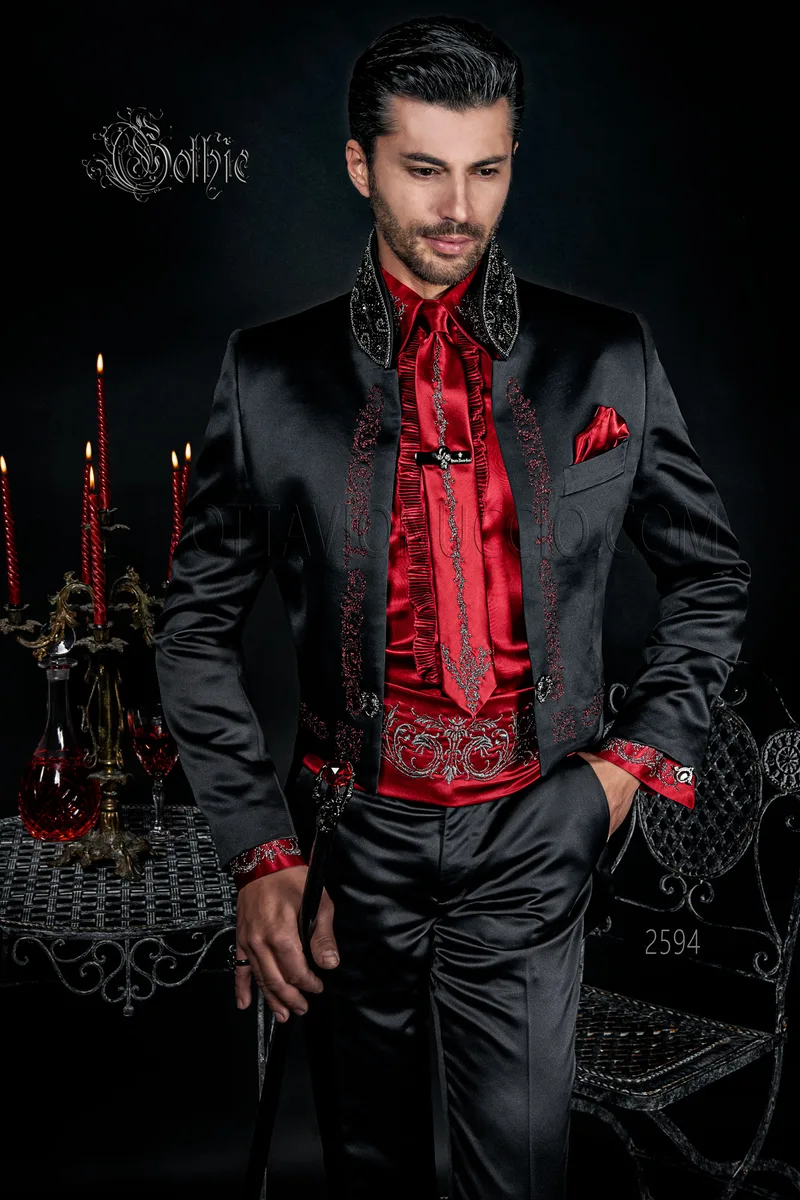 Frac uomo collo coreano in raso nero con ricamo gotico rosso 1