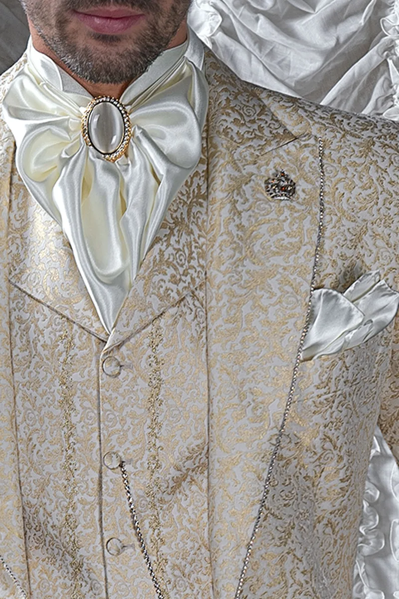 Abito sposo uomo barocco damascato beige oro con strass su rever 3
