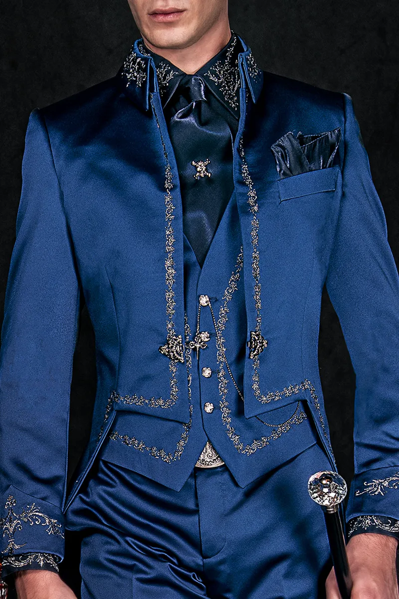 Frac sposo uomo ispirazione gotica raso blu con ricamo argento 3