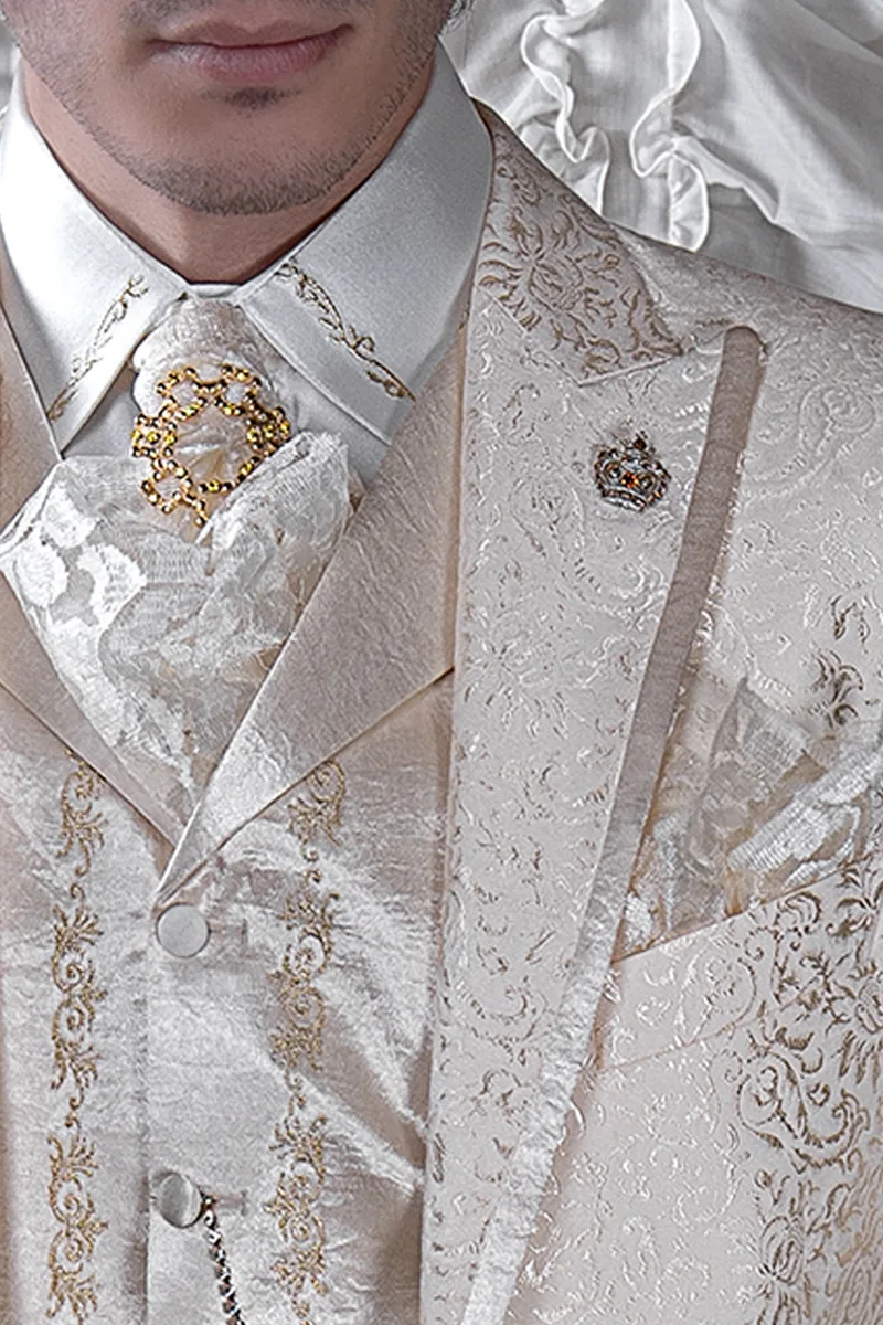 Vestito matrimonio damascato in stile barocco uomo beige 3