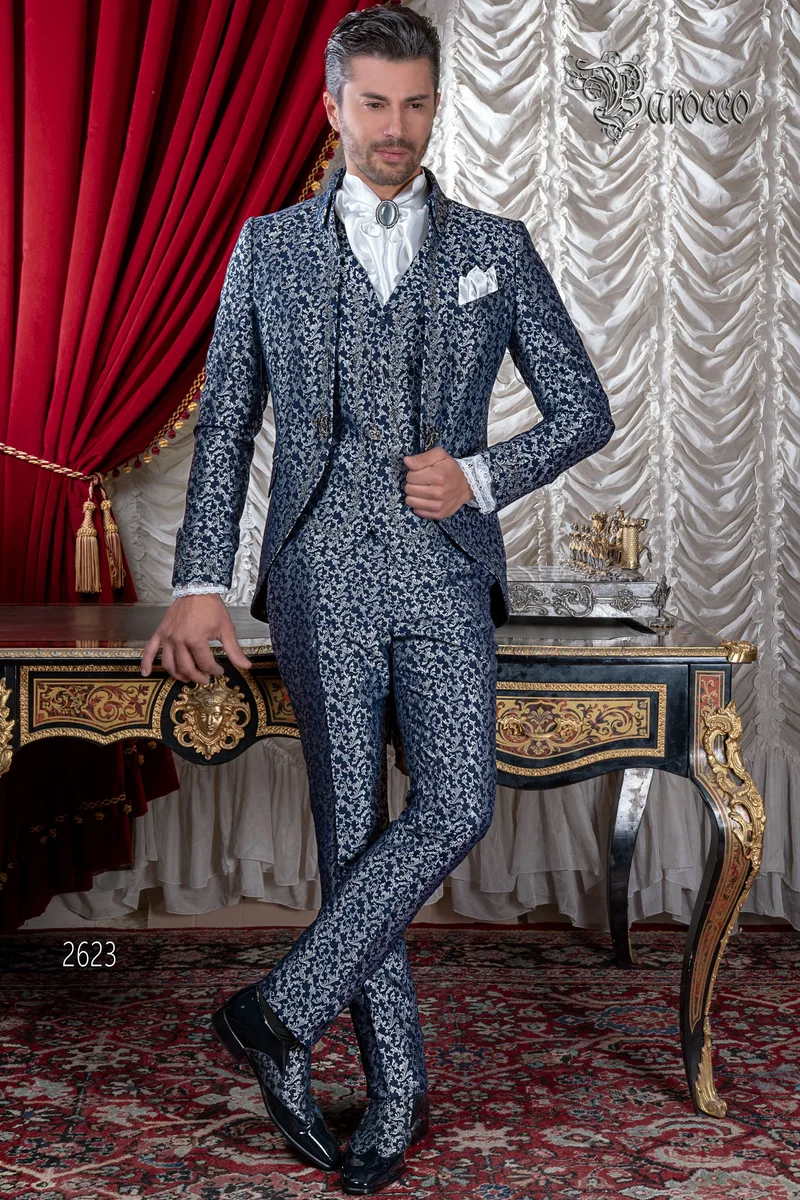 Vestito sposo blu damascato stile barocco ricamato argento 1
