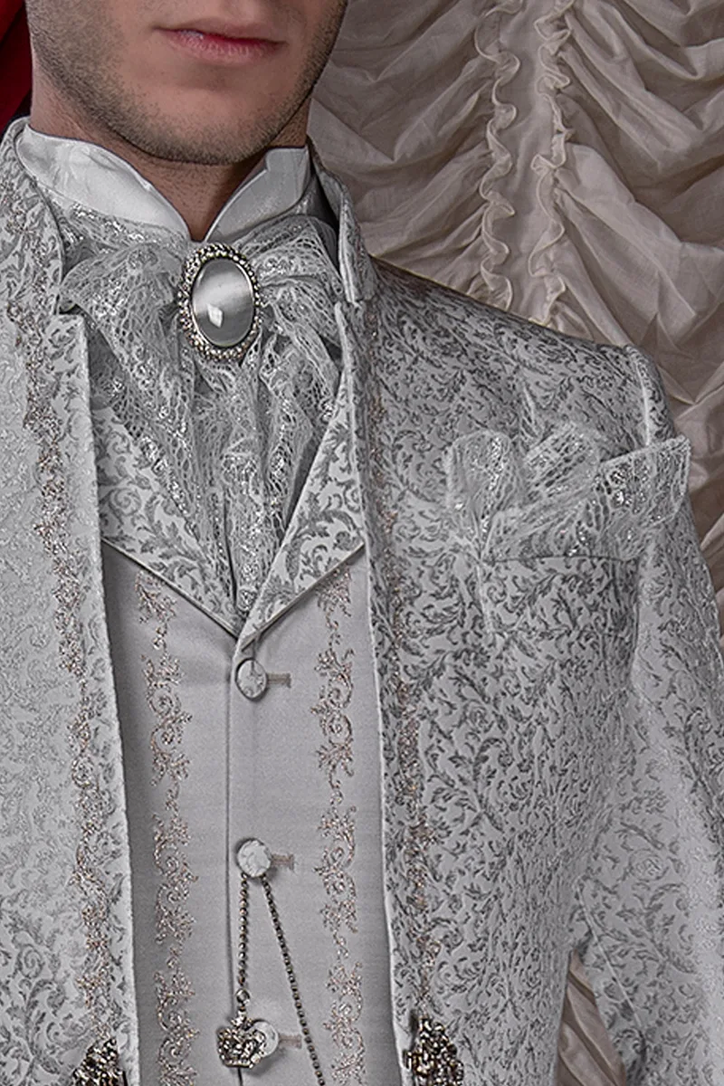 Vestito da sposo ricamato, lusso barocco damascato grigio perla 3