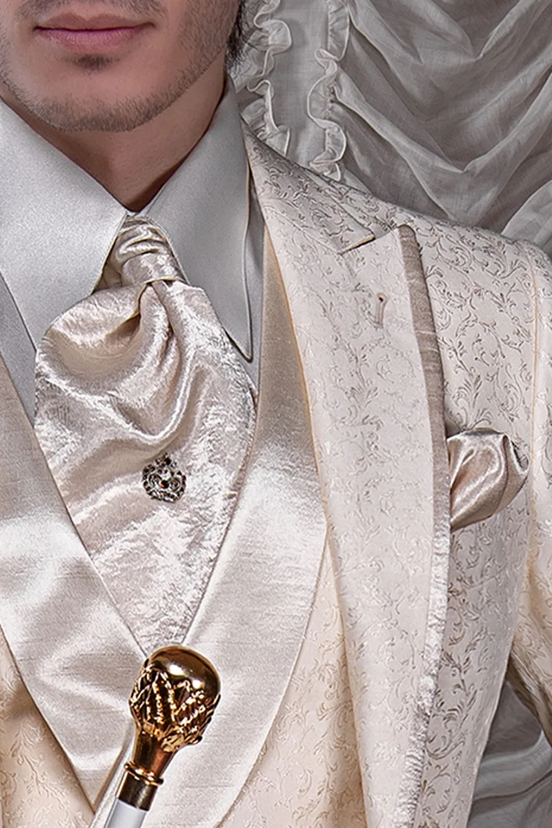 Abito sposo uomo matrimonio stile barocco damascato avorio 3