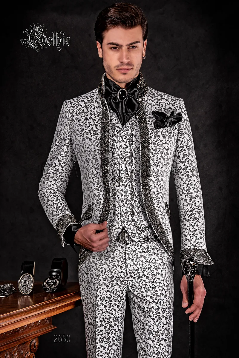 Abito sposo uomo di lusso gotico broccato bianco nero con cristalli 1
