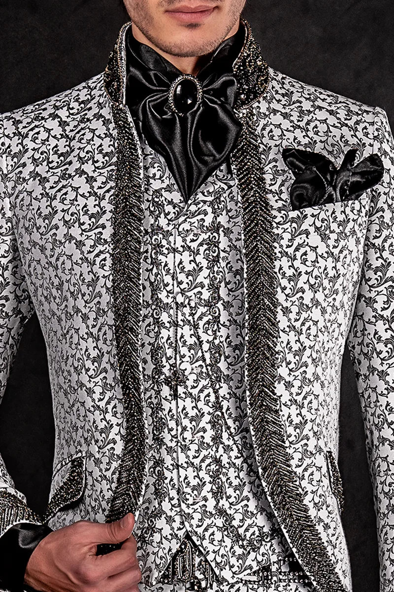 Abito sposo uomo di lusso gotico broccato bianco nero con cristalli 2