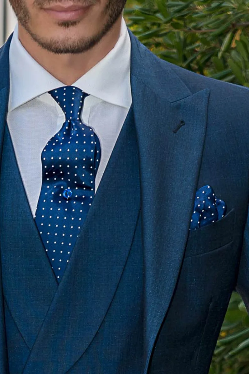 Vestito cerimonia uomo completo di gilet doppiopetto blu royal 3