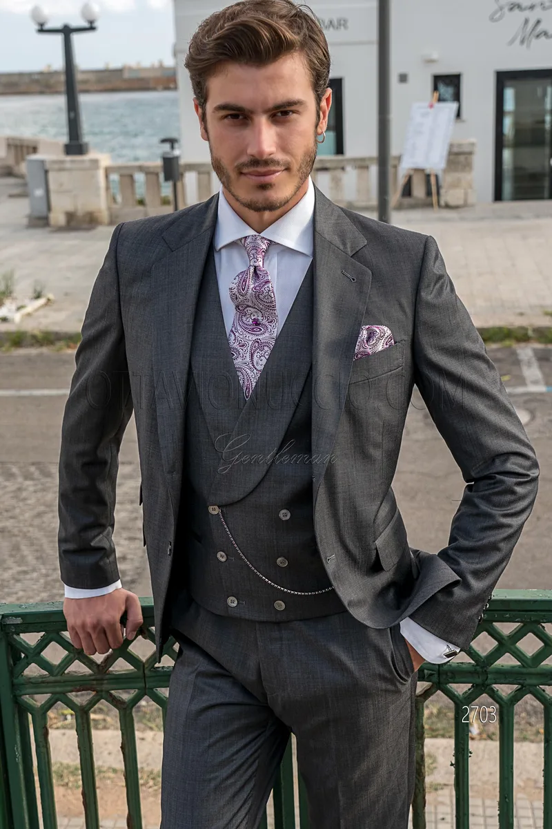 Abito classico per uomo elegante completo di gilet doppiopetto grigio – pa