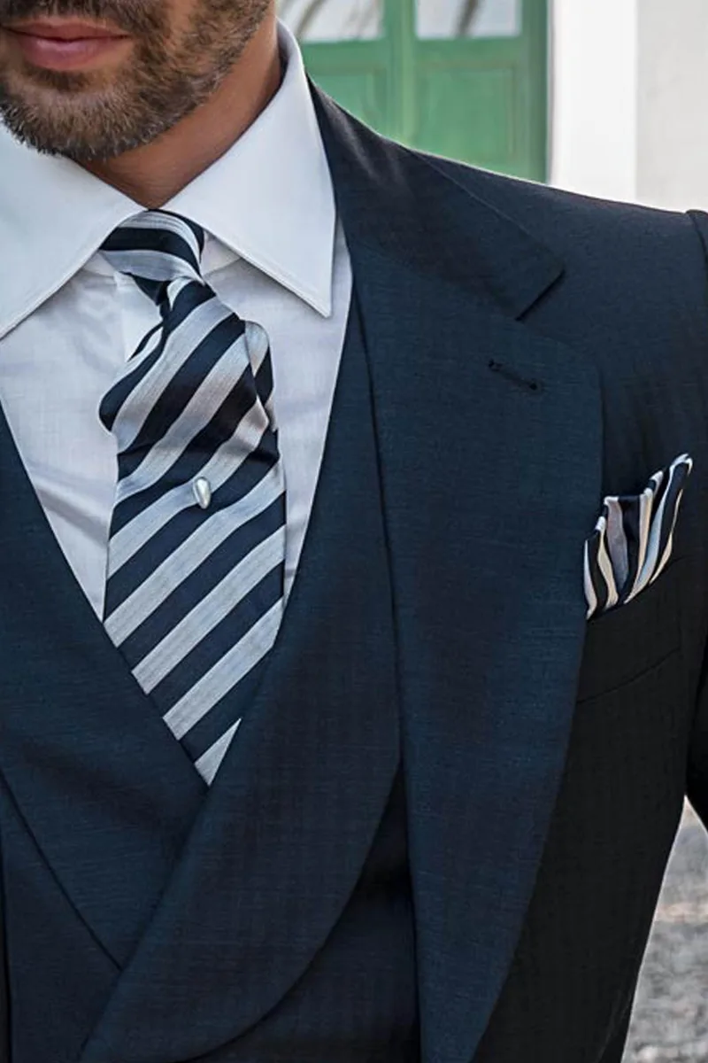 Vestito cerimonia uomo classico pura lana blu, Gilet doppiopetto 3
