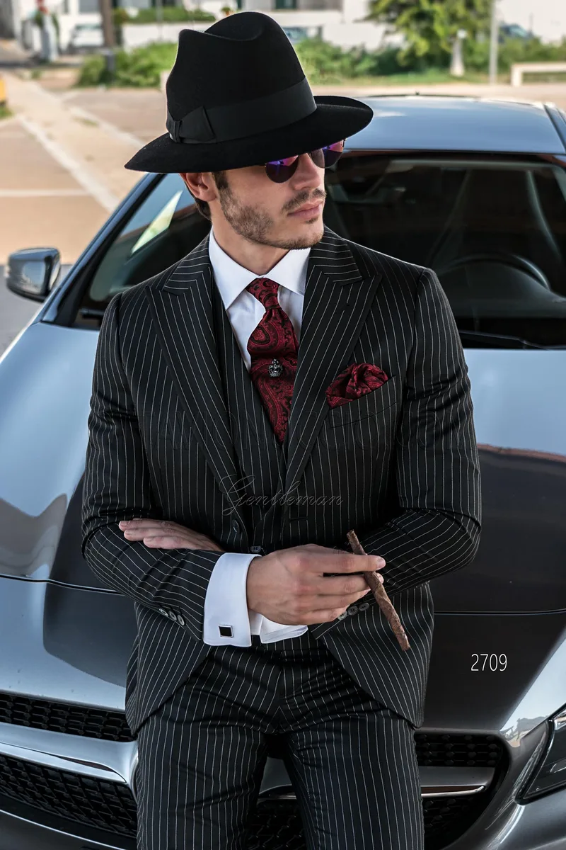 Vestito classico da cerimonia uomo, gessato nero, gilet doppiopetto 1