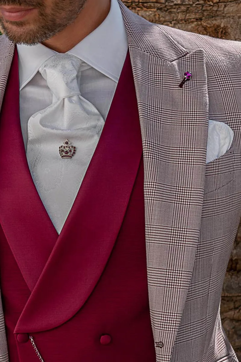 Abito cerimonia moderno in principe di galles bordeaux con gilet doppiopetto 3