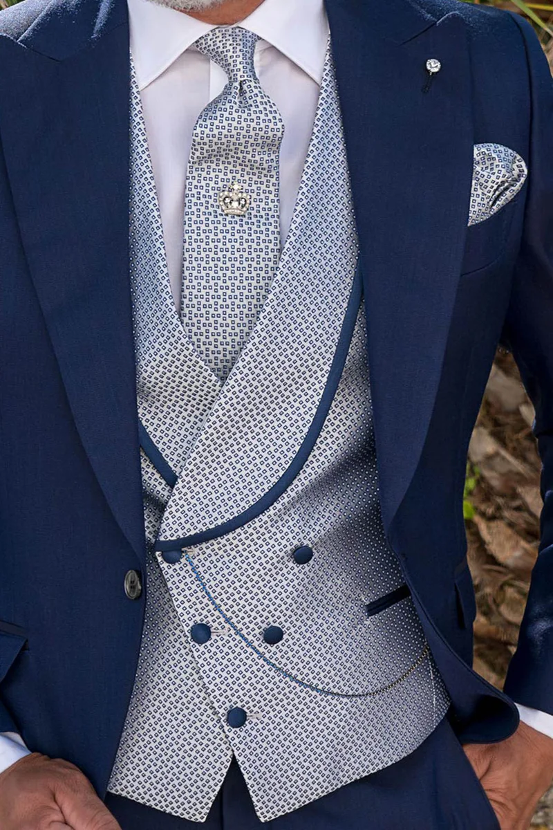 Abito da sposo elegante blu con gilet doppiopetto in seta 2