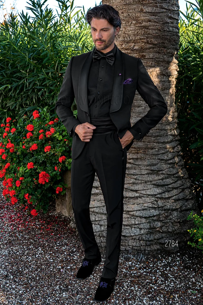 Smoking sciallato nero elegante per uno stile total-black – fi