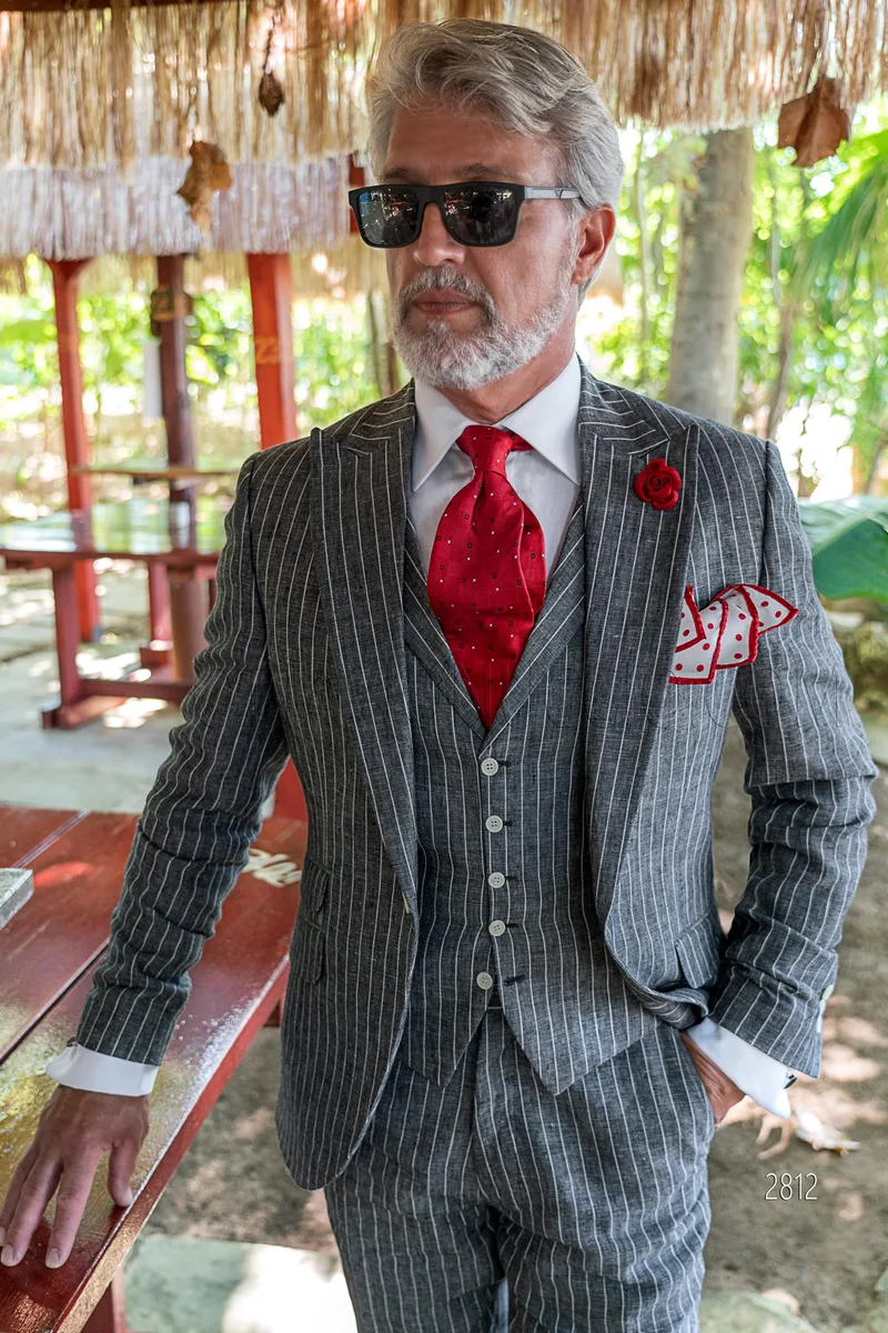 Completo uomo elegante in lino gessato con riga diplomatica grigio 1