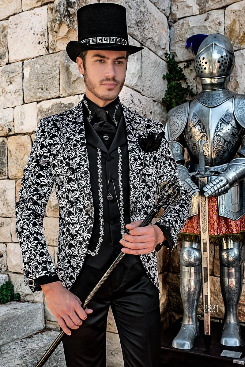 Abito uomo stile gotico broccato nero argento e pantalone raso nero – pa