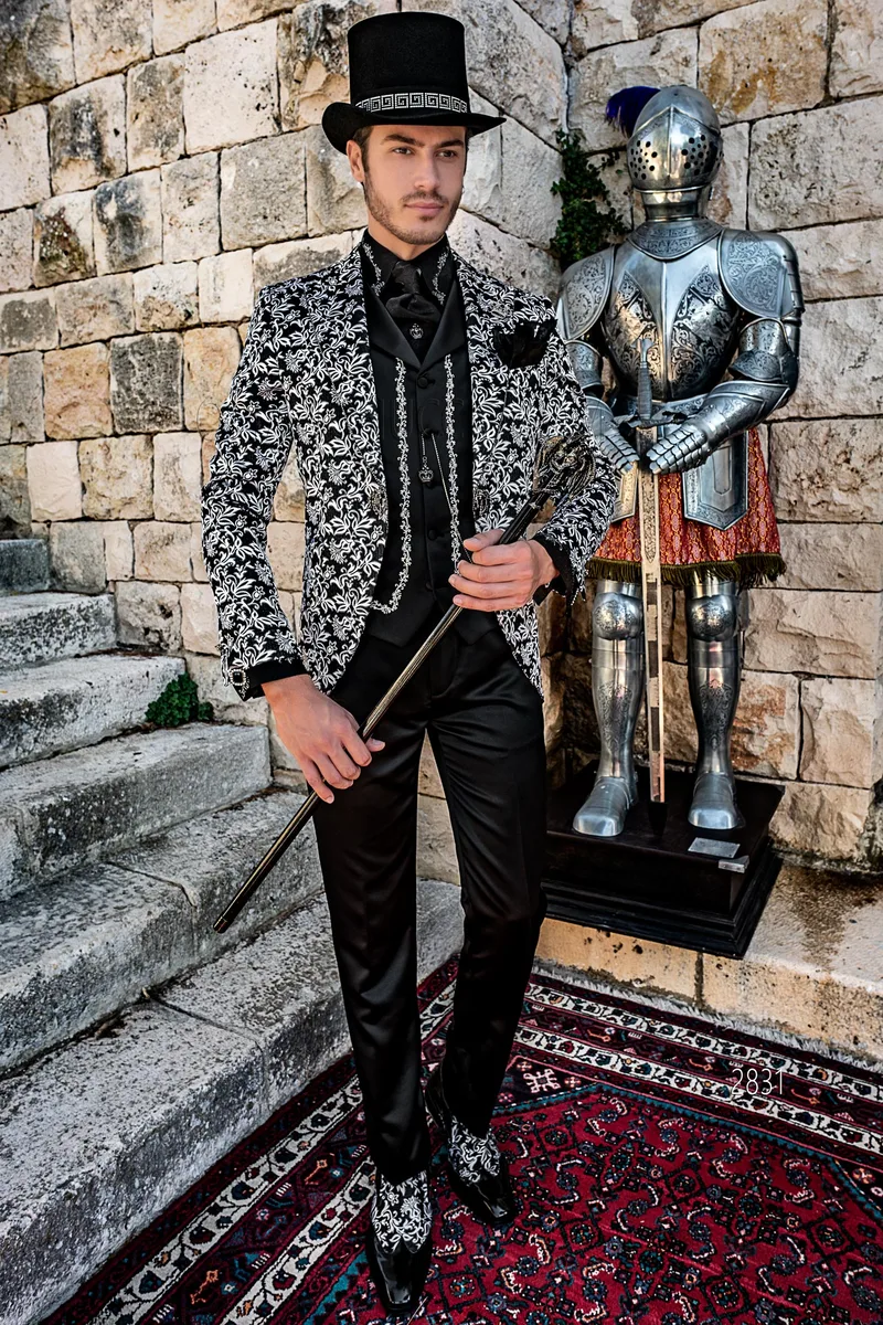 Abito uomo stile gotico broccato nero argento e pantalone raso nero – fi