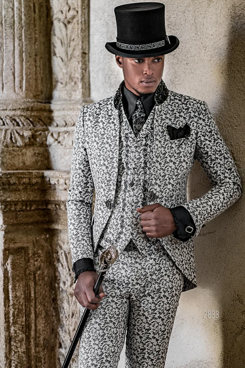 Abito coreano stile gotico damascato bianco e nero con passamaneria cristallo – pa