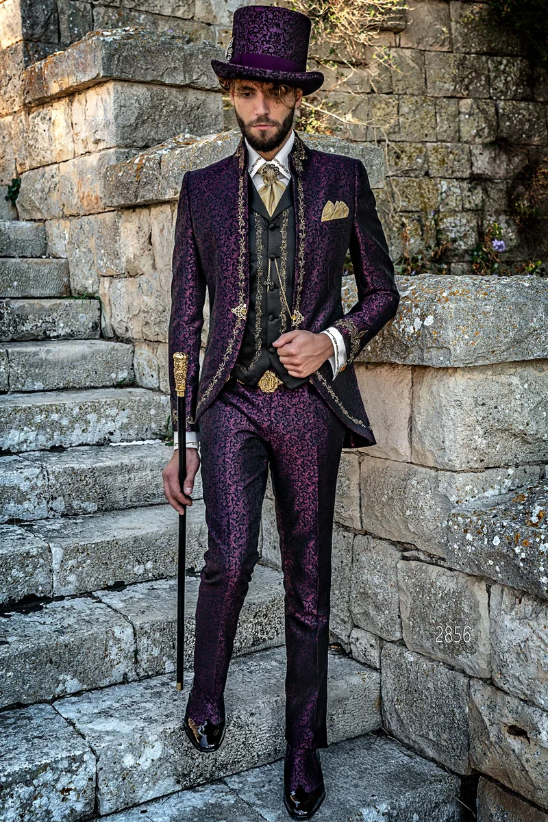 Abito cerimonia uomo damascato viola ricami nero-oro stile principesco – fi