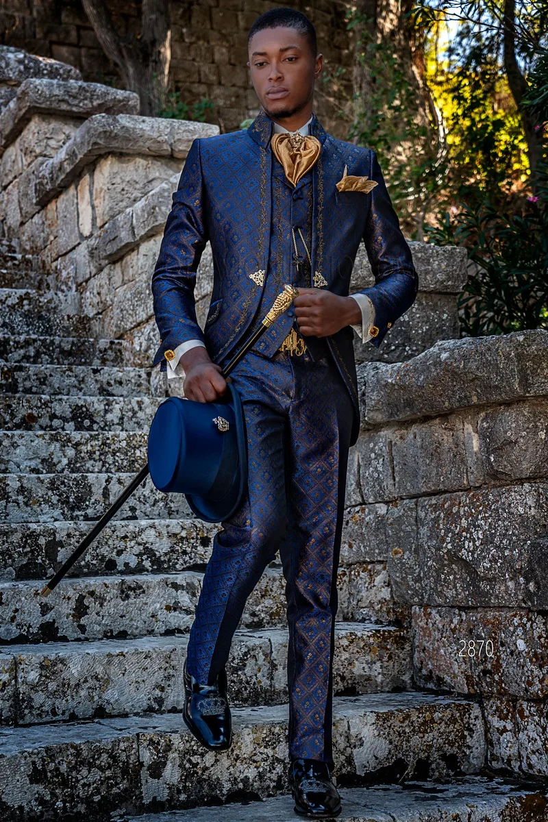 Abito cerimonia di lusso broccato blu ricami oro-nero stile barocco particolare – fi