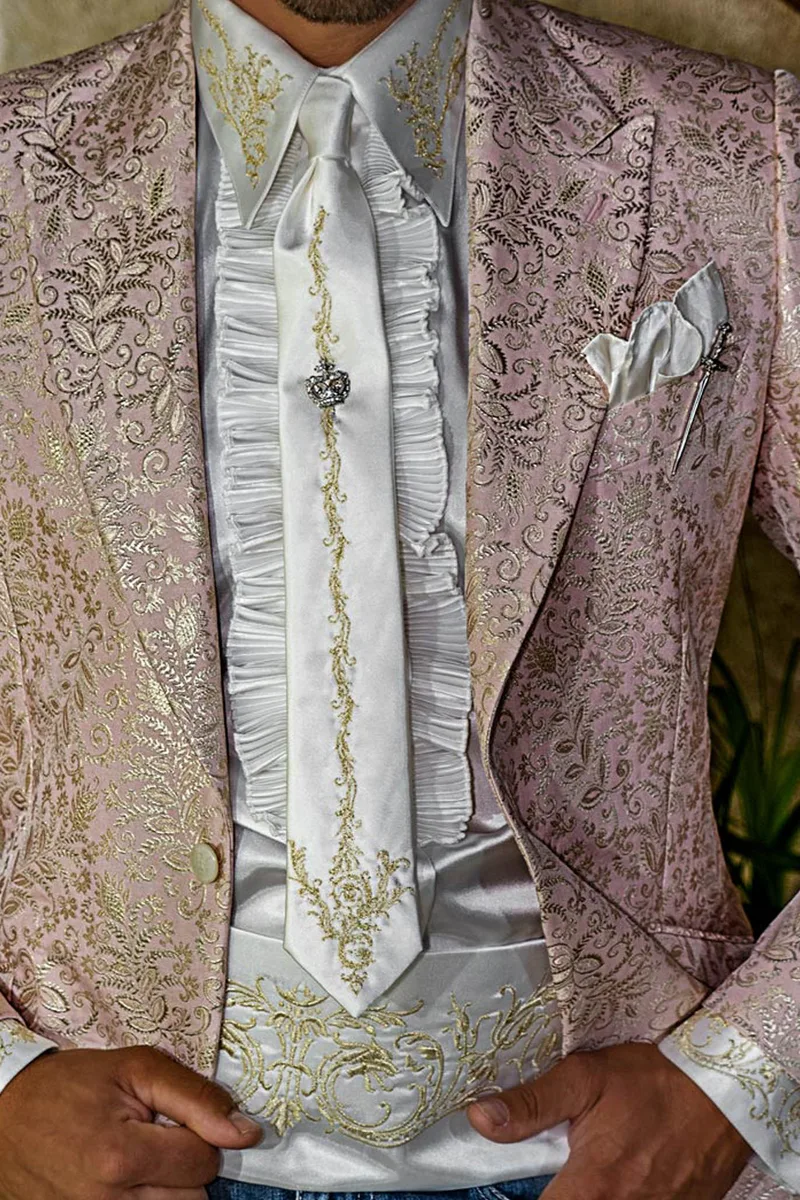 Blazer elegante uomo in tessuto broccato rosa con disegni floreali oro 2