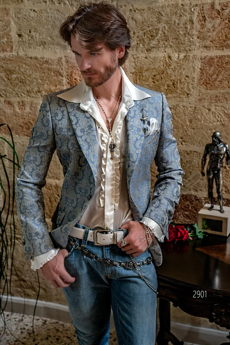 Giacca elegante in tessuto broccato blu con disegno gotico grigio perla 1