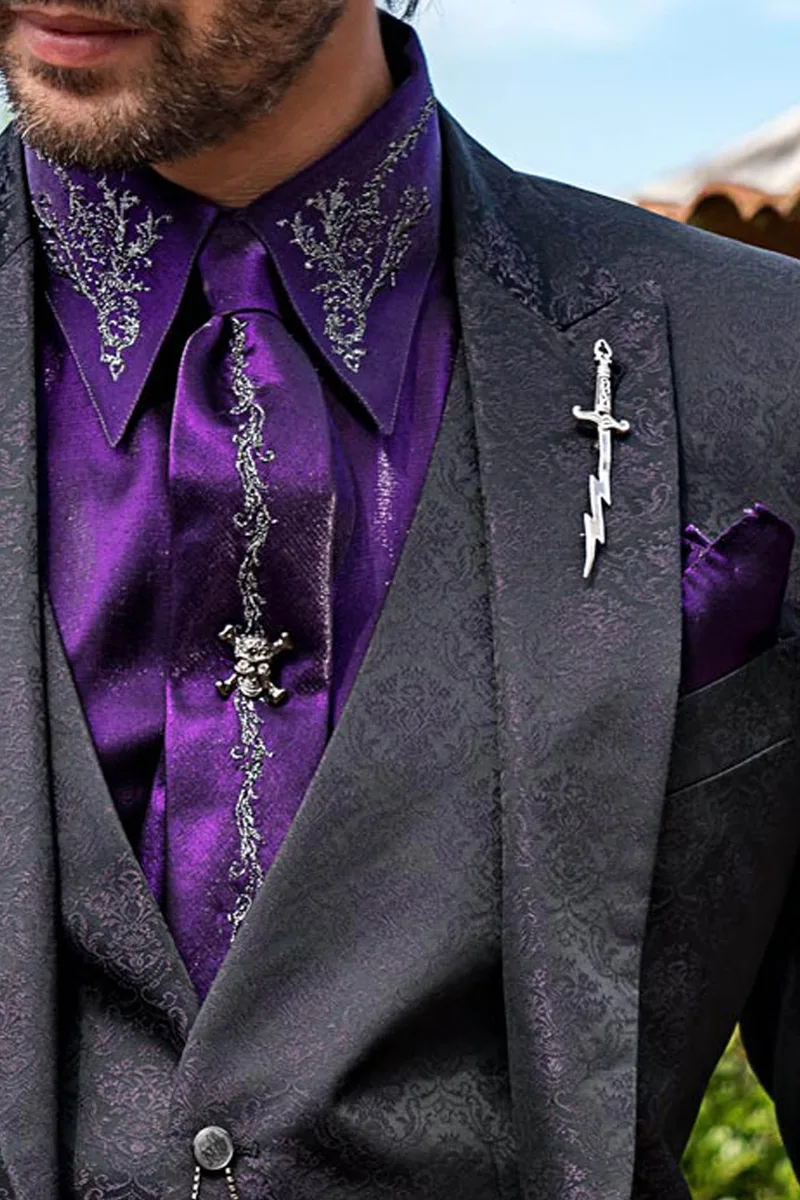 Abito cerimonia moda nero-viola con giacca e gilet in tessuto jacquard 3
