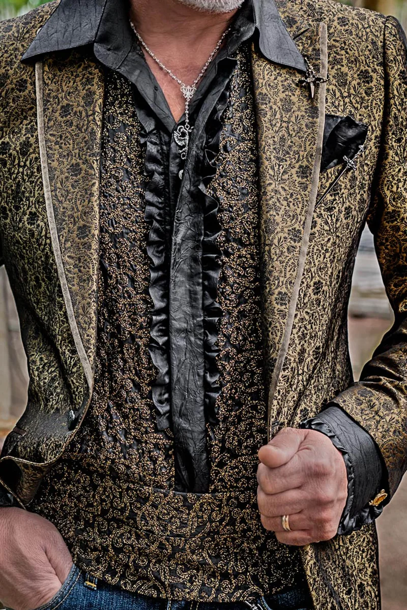 Giacca cerimonia uomo in jacquard oro scuro in stile gotico 2