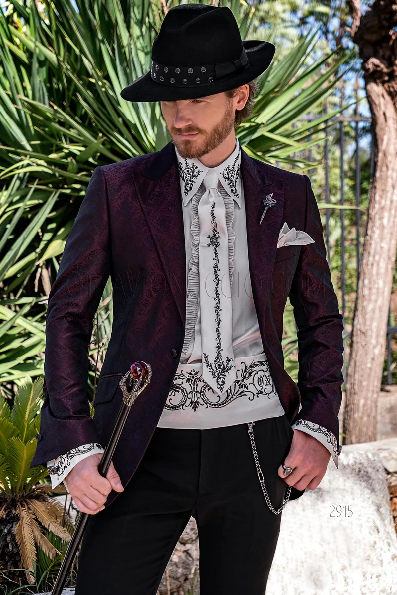 Completo cerimonia moda, giacca jacquard nero-bordeaux e pantalone nero 1