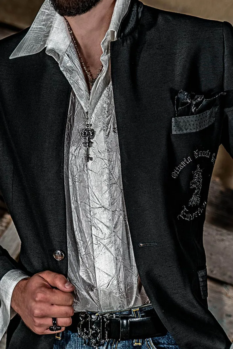 Giacca blazer moda gotica shantung nero con ricamo aquila argento 3