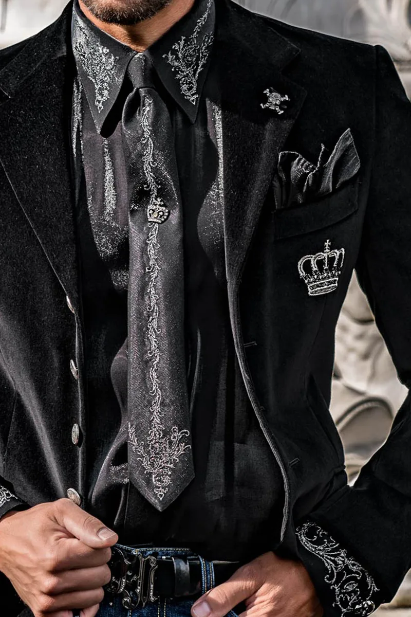 Giacca uomo elegante in velluto nero con ricamo corona argento 2