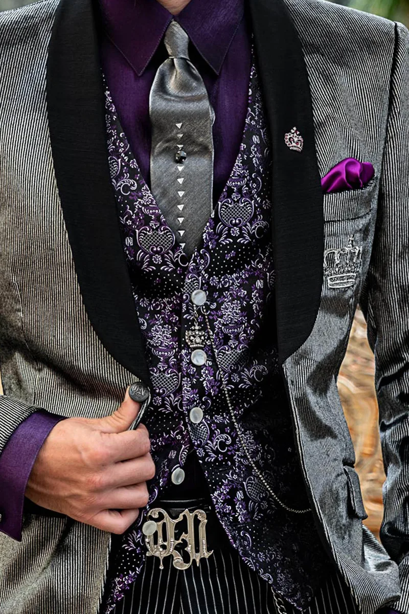 Smoking fashion uomo velluto grigio argento e collo sciallato in raso nero 2
