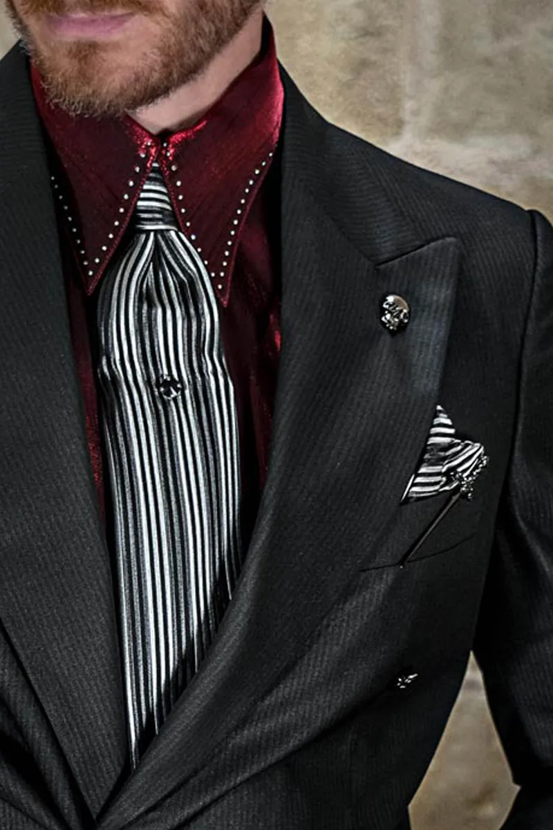 Abito cerimonia uomo doppiopetto stile vintage gotico nero riga diplomatica 2