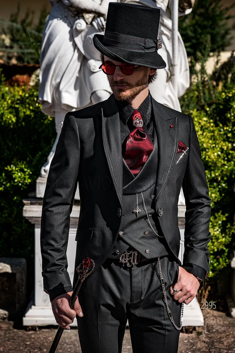Completo cerimonia gessato nero in stile steampunk con strass crystal sul rever 1