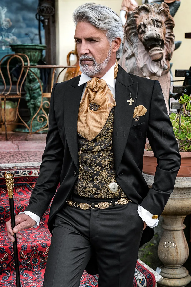 Tight in pura lana satin nero e gilet in seta nero-oro in stile steampunk 1