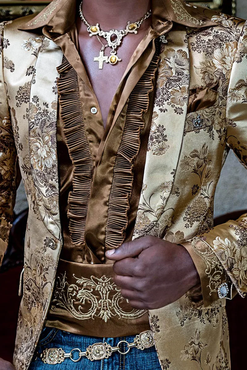 Giacca cerimonia uomo smoking in jacquard oro con disegni floreali 2