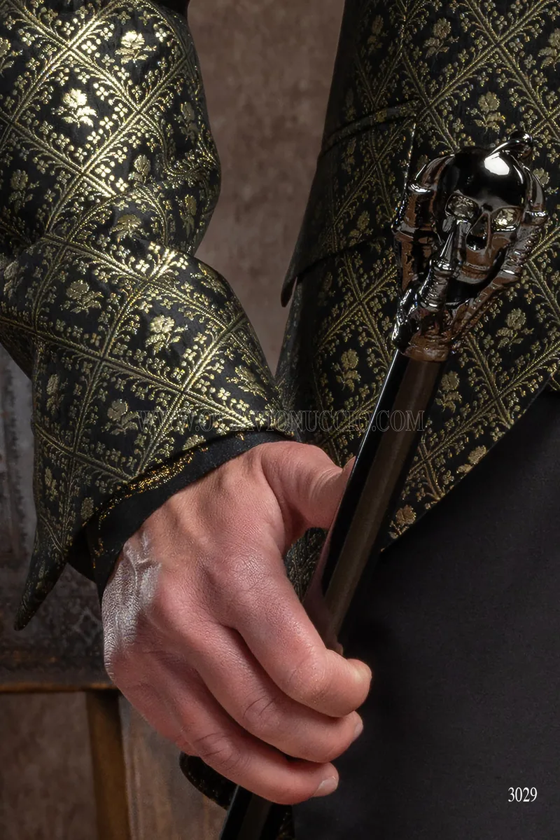 Abito redingote uomo gotico con giacca damascata oro nero 5