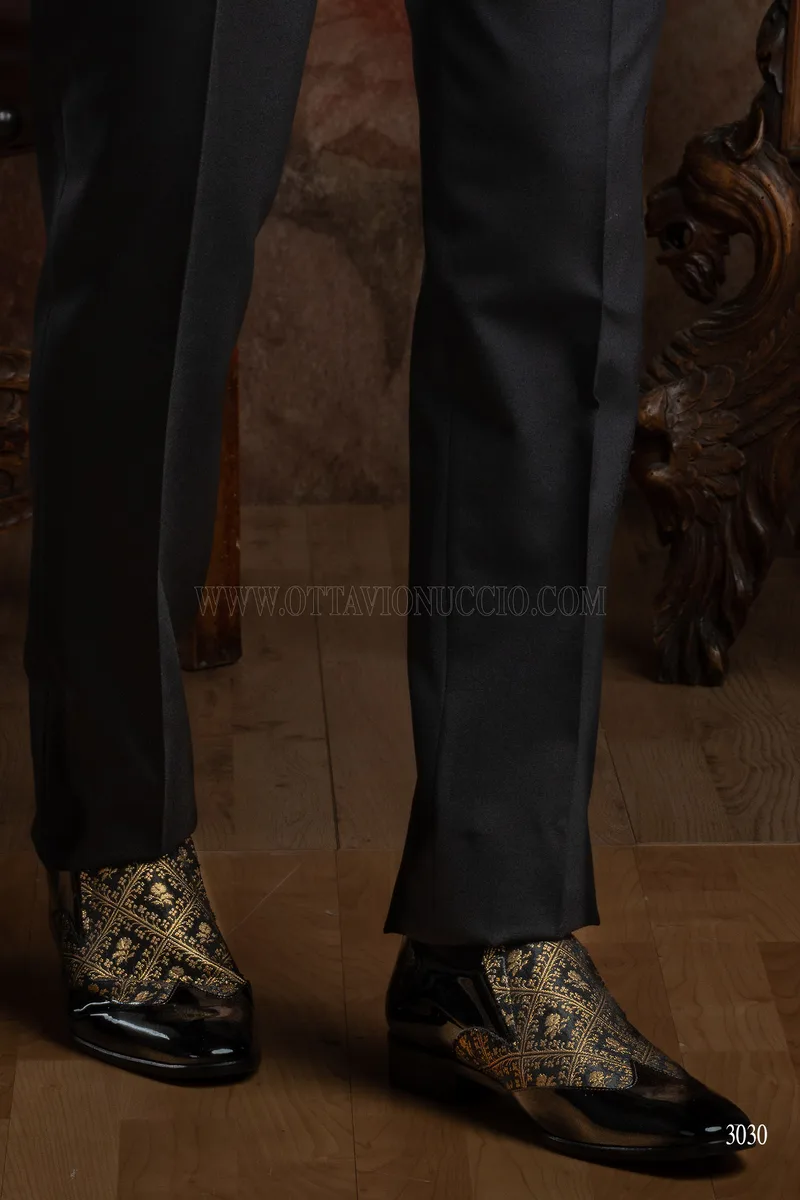 Giacca in stile gotico damascata oro nero, pantalone nero 8