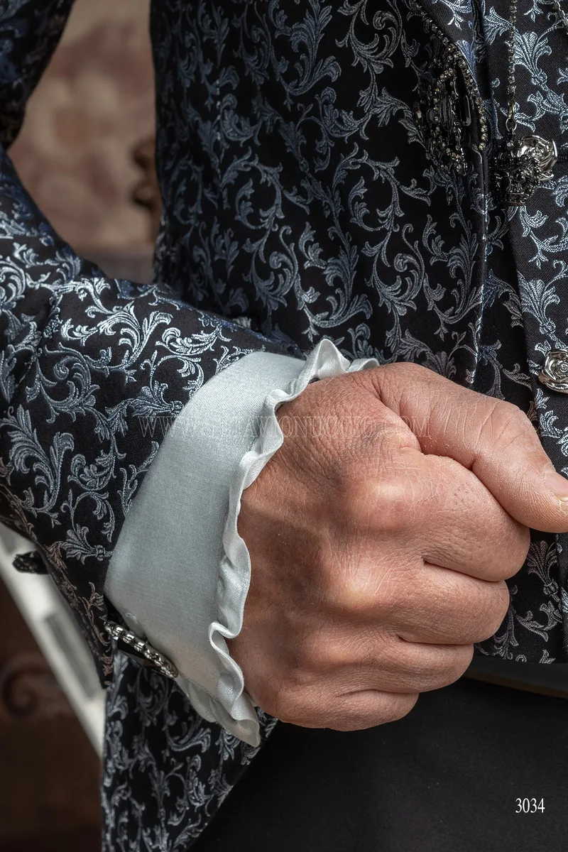 Abito sposo damascato nero argento con strass sul rever 7