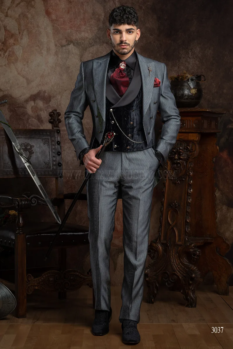 Frac uomo stile gotico gessato grigio con gilet in velluto nero 2