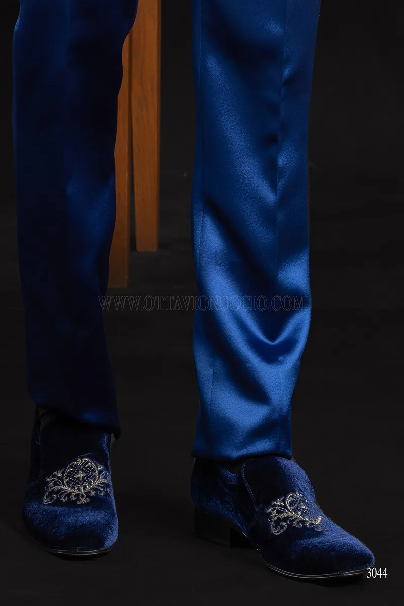 Abito uomo ricamato oro in stile barocco blu royal 9
