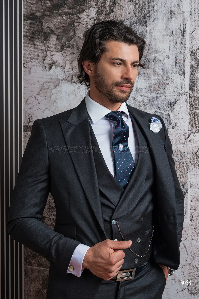 Abito da cerimonia uomo grigio con gilet a tono – Mezzobusto