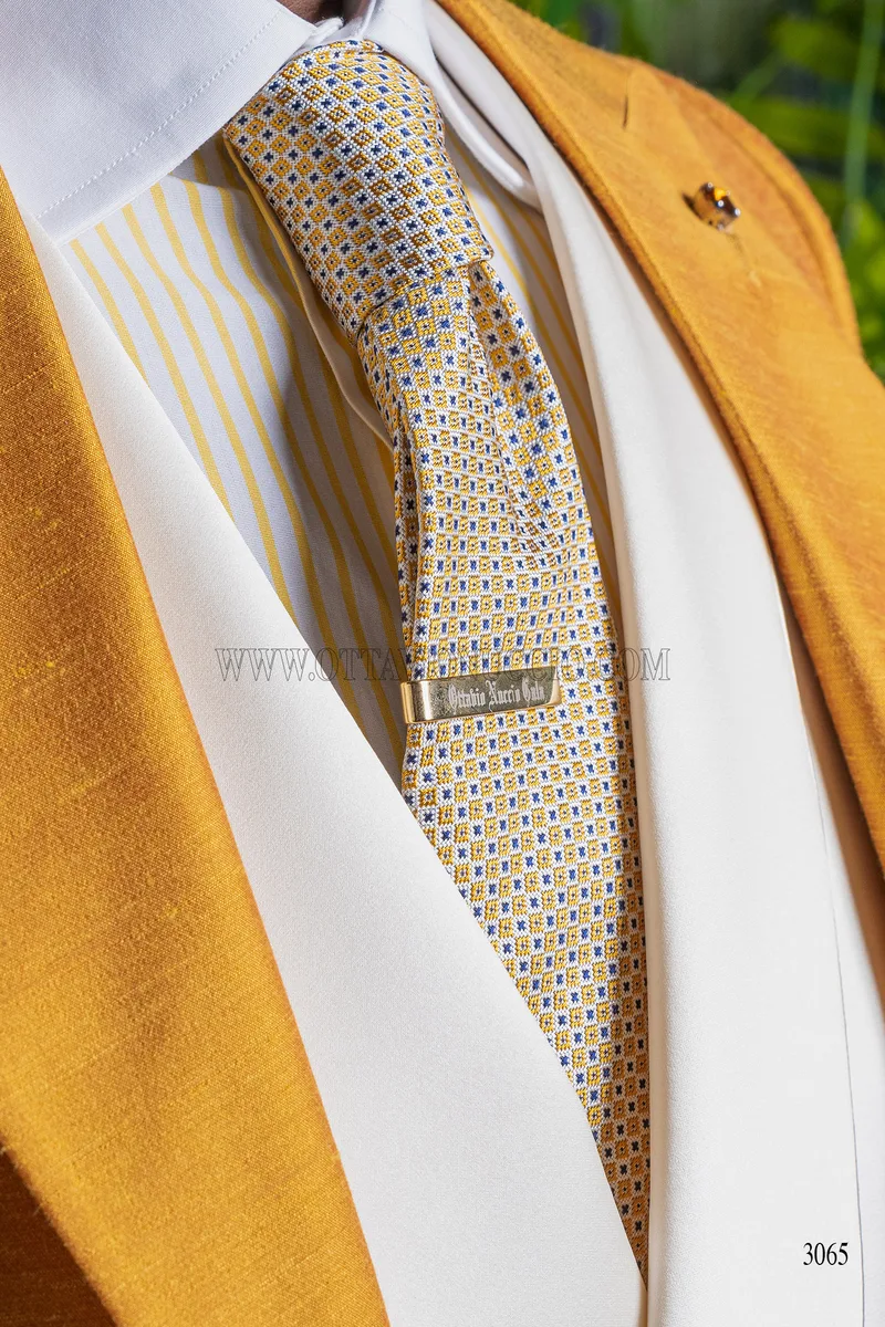 Abito da sposo shantung oro in misto viscosa con gilet abbinato – Cravatta