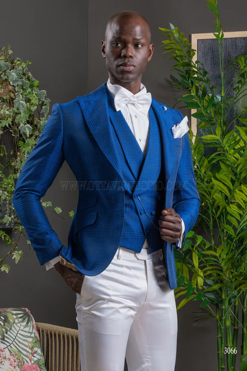 Giacca da uomo a quadri, gilet coordinato blu royal e pantalone bianco – Mezzobusto