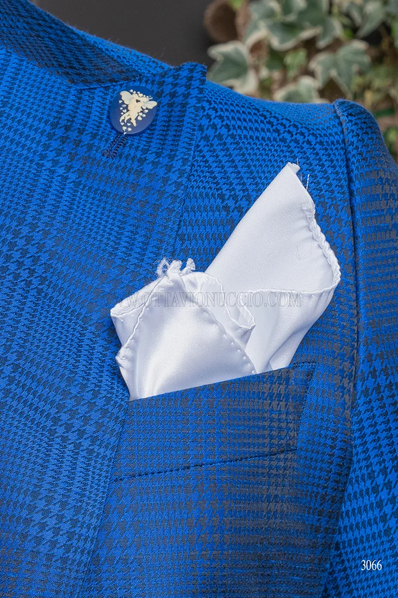 Giacca da uomo a quadri, gilet coordinato blu royal e pantalone bianco – Accessori