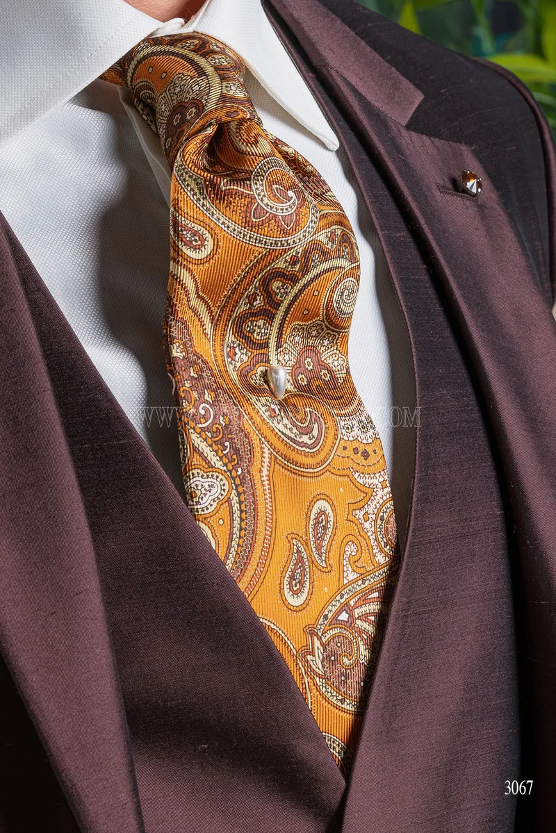 Abito da uomo 3 pezzi in shantung misto seta marrone – Cravatta