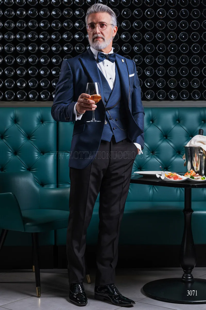 Smoking blu per eventi di gala – Figura intera